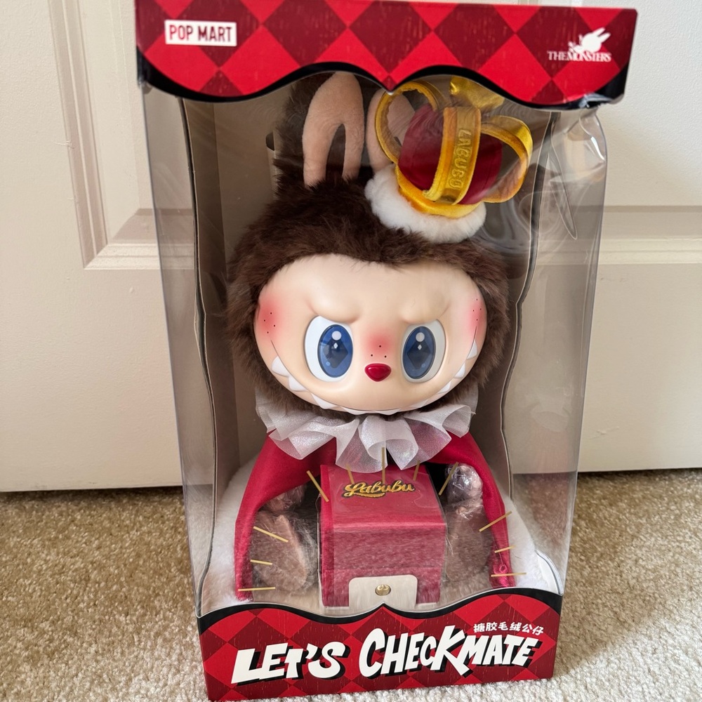 THE MONSTERS Let's Checkmate Series-Vinyl Plush Doll